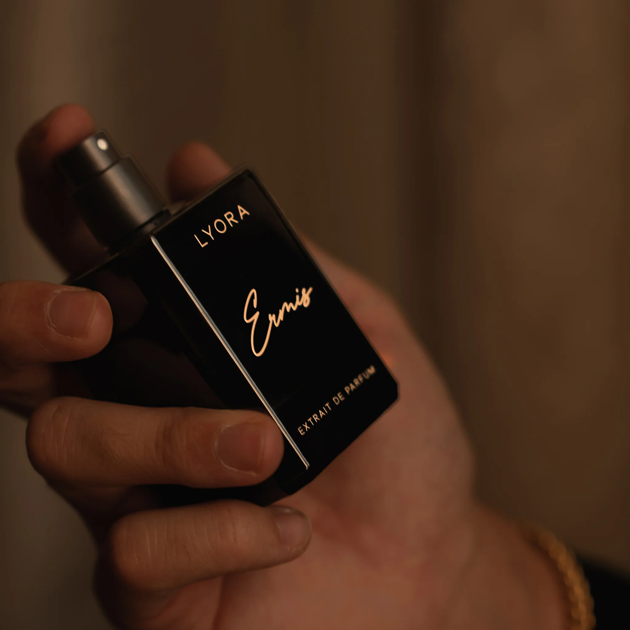 LYORA Ermis - Image 6